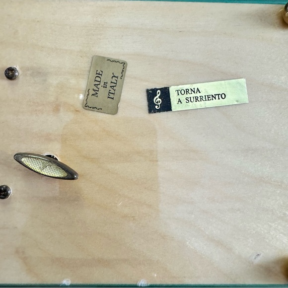 Italian Wooden Musical Jewelery Box Emerald Green - Picture 5 of 6